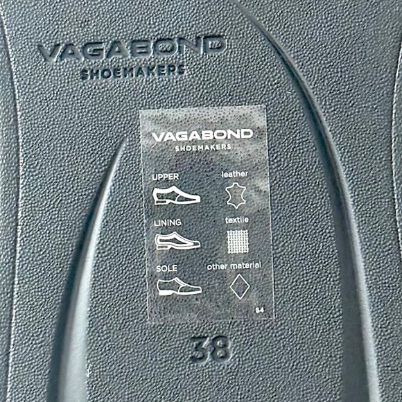 Vagabond Connie Sandal in Bright Red - Size 38 (NWT/NIB) - Picture 10 of 13